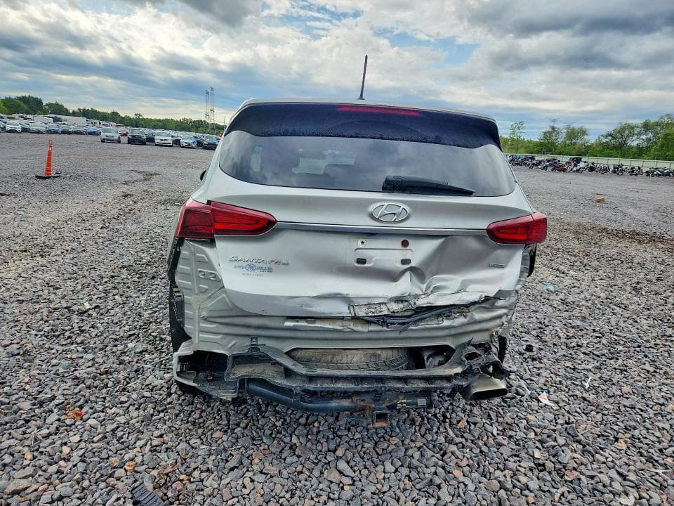 2020 HYUNDAI SANTA FE SE 6