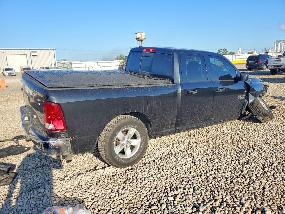2017 RAM 1500 SLT 3