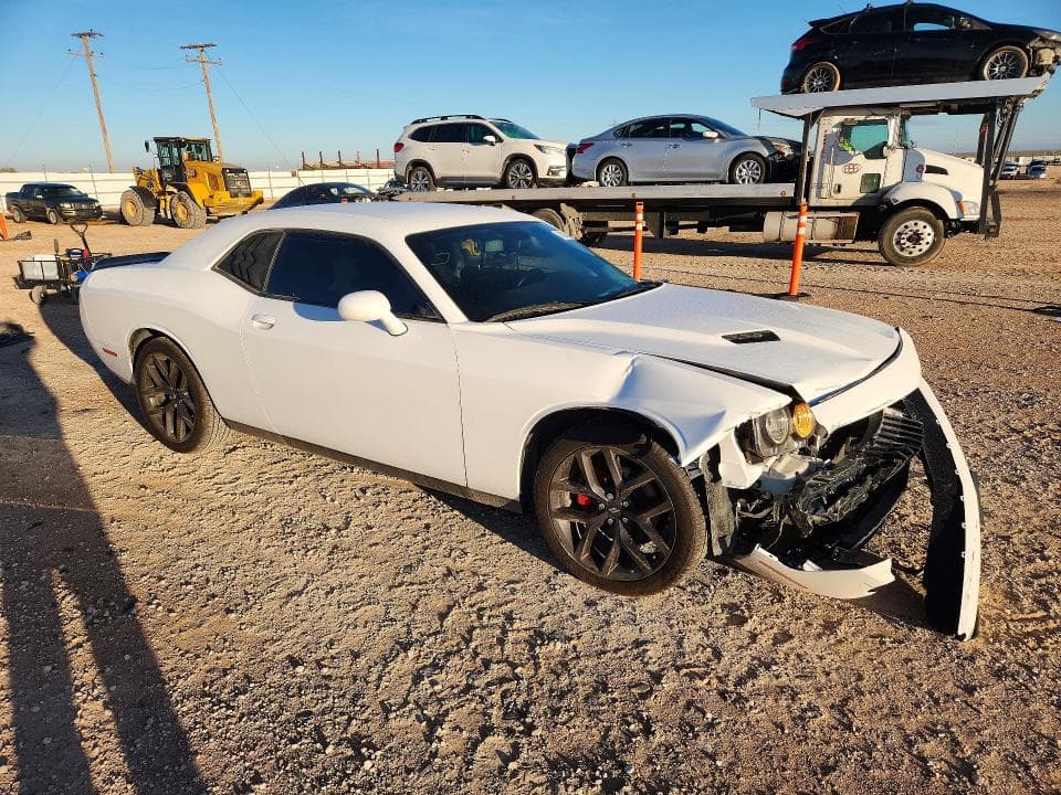 2021 DODGE CHALLENGER SXT 4