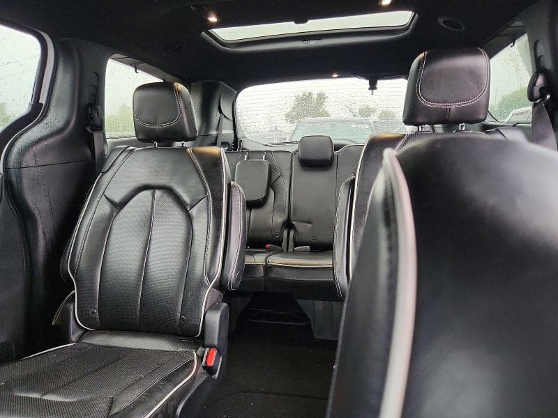 2020 CHRYSLER PACIFICA LIMITED 10