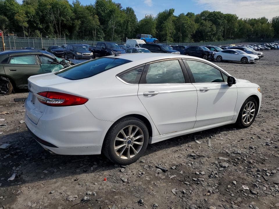 2017 FORD FUSION SE 3