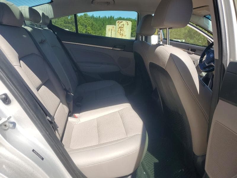 2017 HYUNDAI ELANTRA LIMITED 10