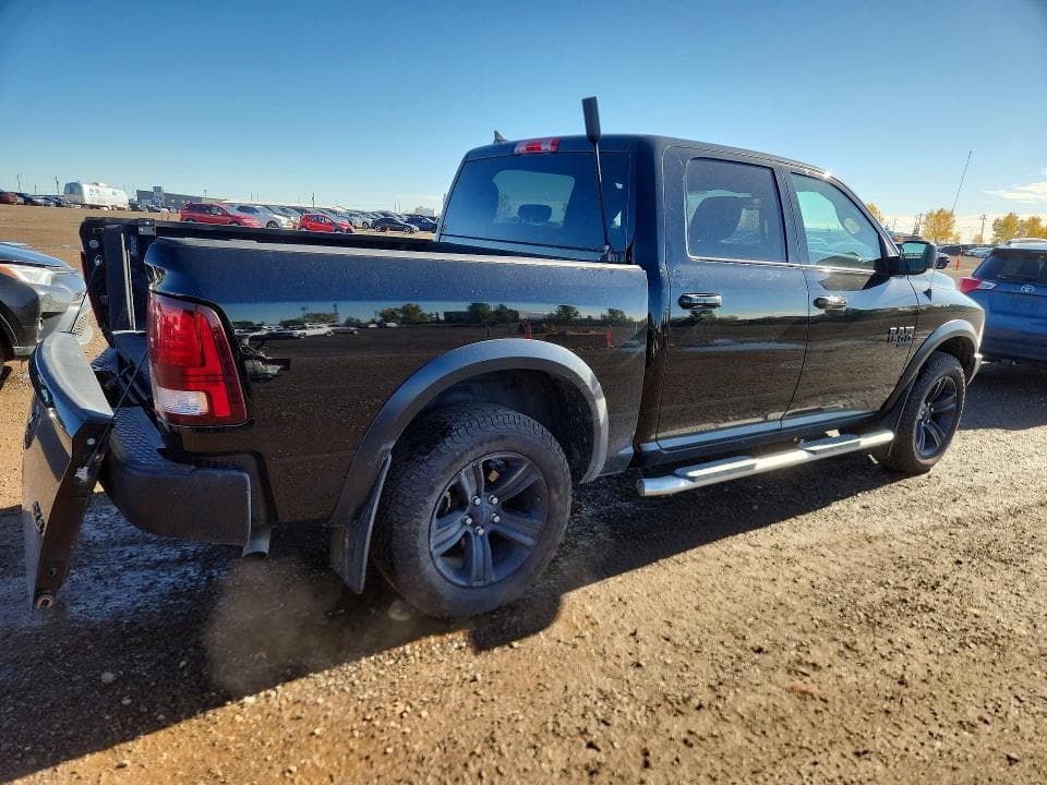 2021 RAM 1500 CLASSIC SLT 3