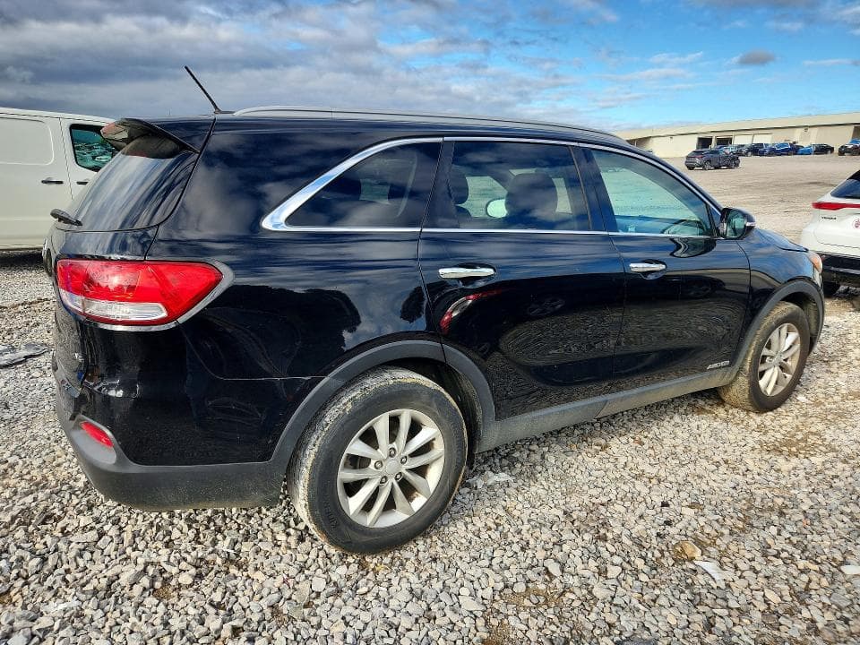 2017 KIA SORENTO LX V6 3
