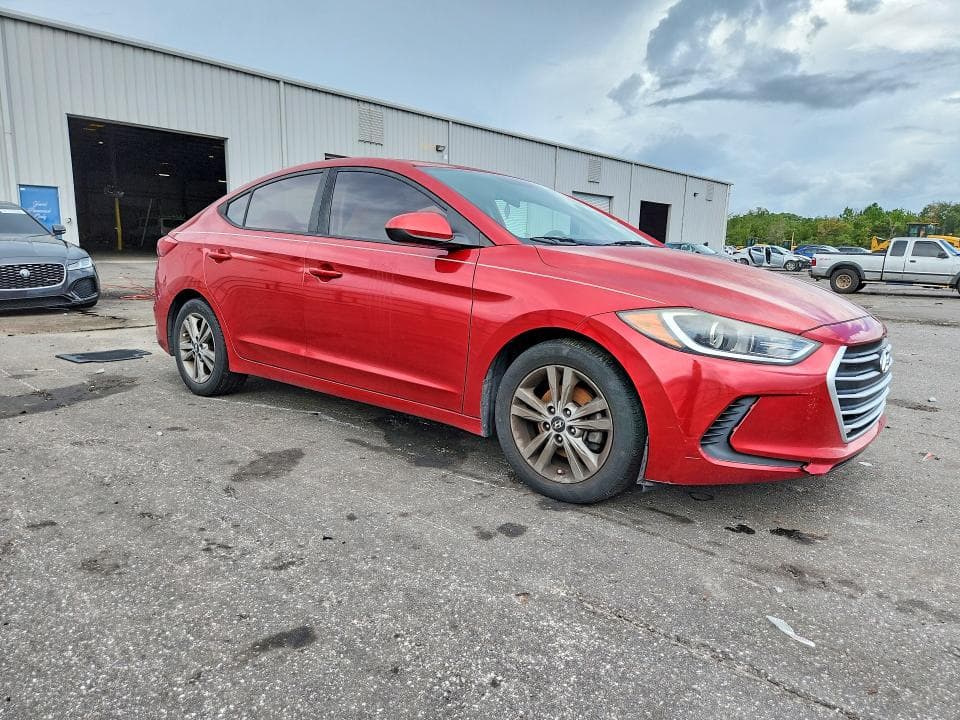 2018 HYUNDAI ELANTRA SEL 4
