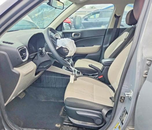 2021 HYUNDAI VENUE SEL 7