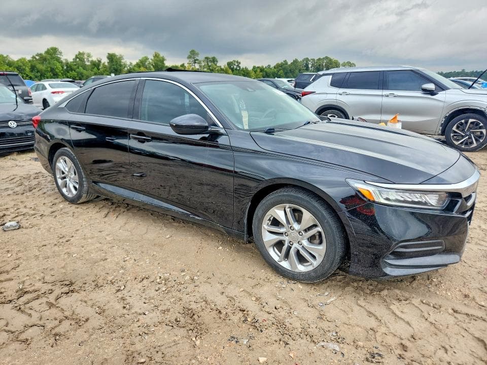 2019 HONDA ACCORD LX 4