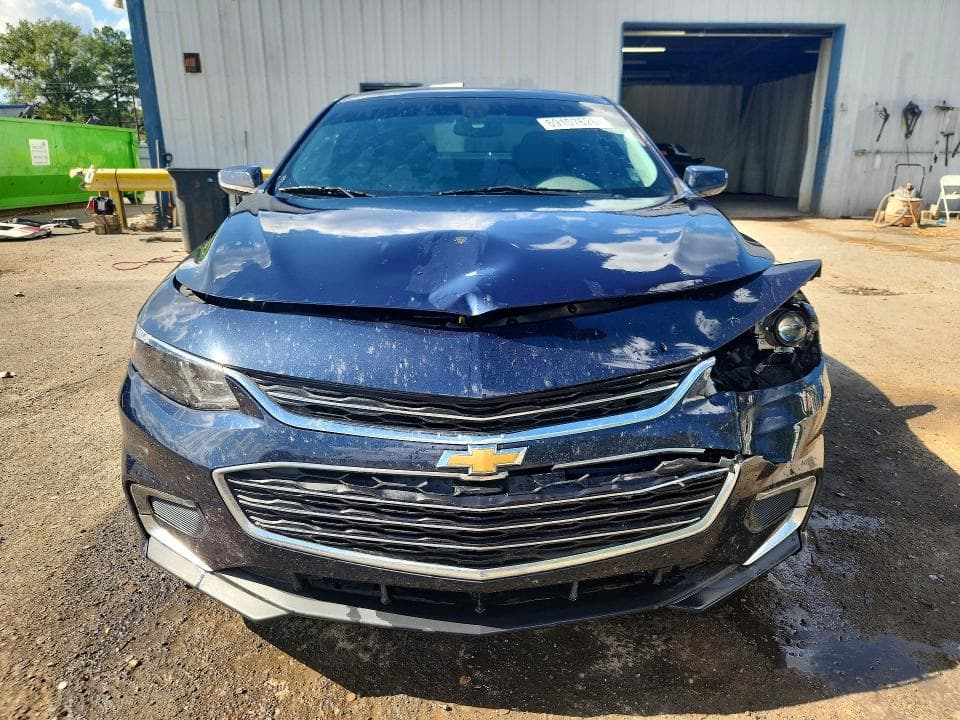 2017 CHEVROLET MALIBU LT 5