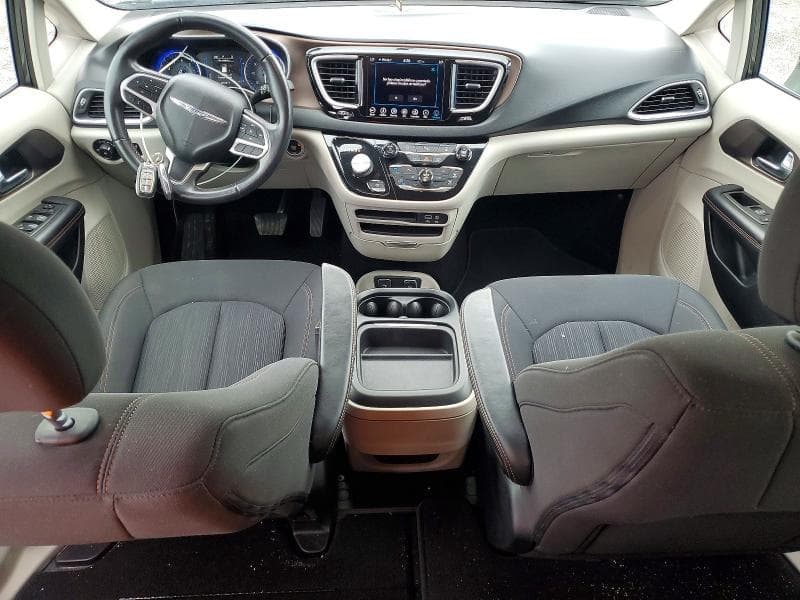 2019 CHRYSLER PACIFICA TOURING PLUS 8