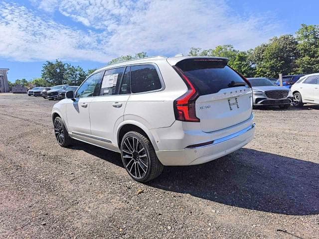 2026 VOLVO XC90 PLUS 2