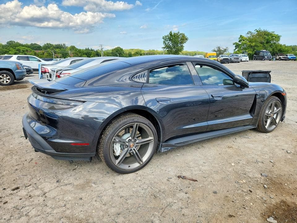 2021 PORSCHE TAYCAN 4S 3