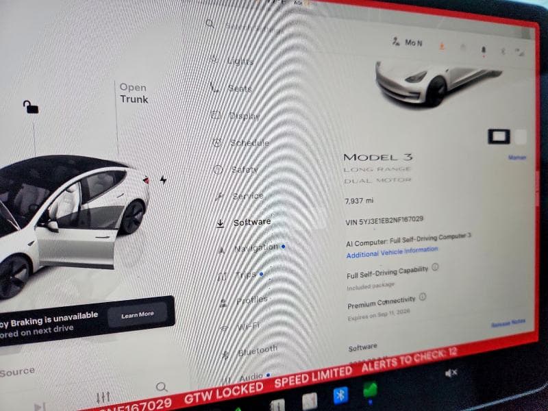 2022 TESLA MODEL 3 9