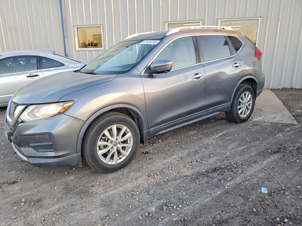 2017 NISSAN ROGUE SV - 1