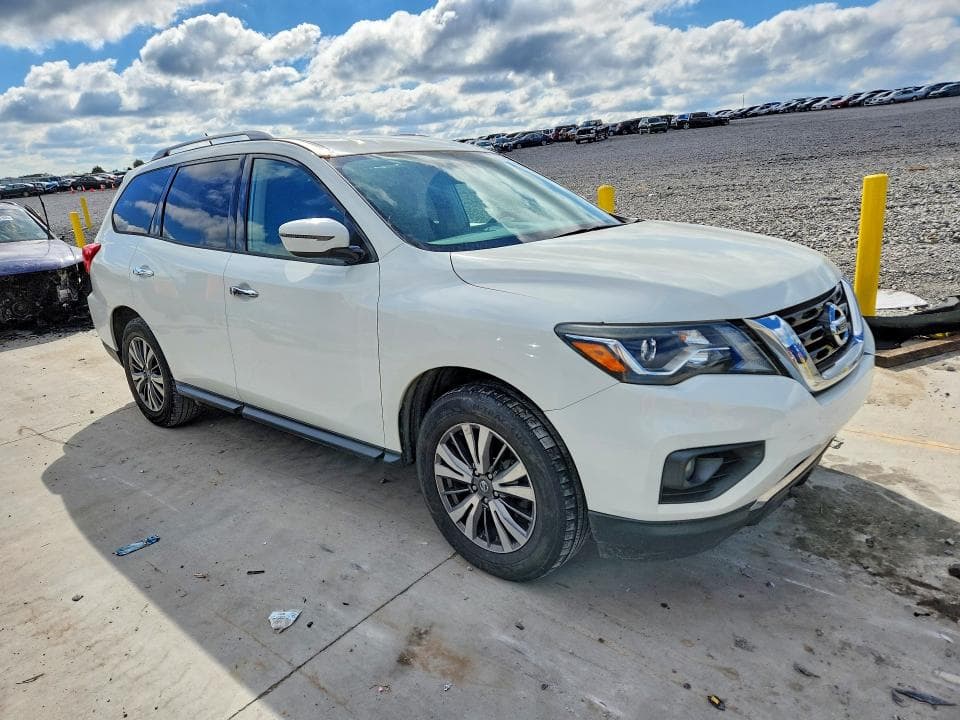 2018 NISSAN PATHFINDER SV 4
