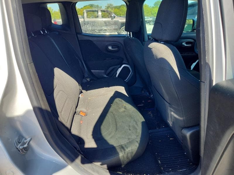 2018 JEEP RENEGADE LATITUDE 11