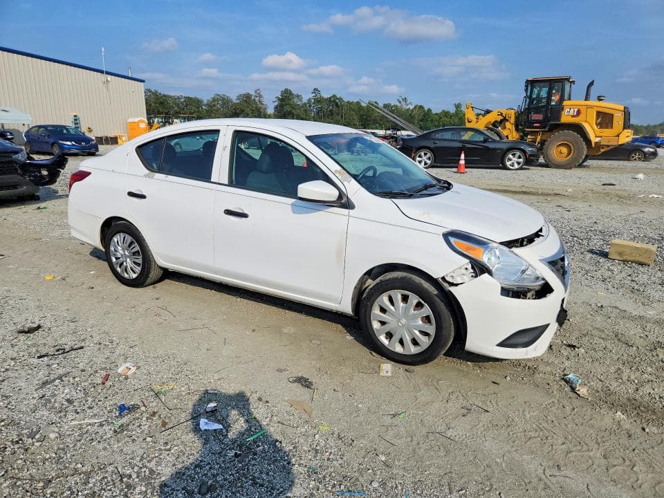 2019 NISSAN VERSA S 4