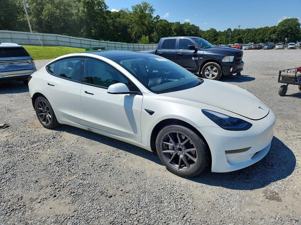 2023 TESLA MODEL 3 4