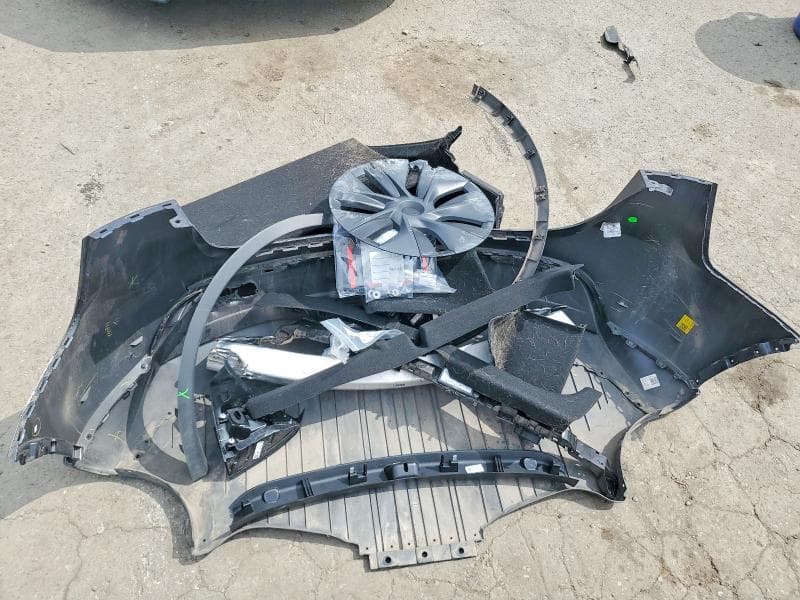 2024 TESLA MODEL Y 12