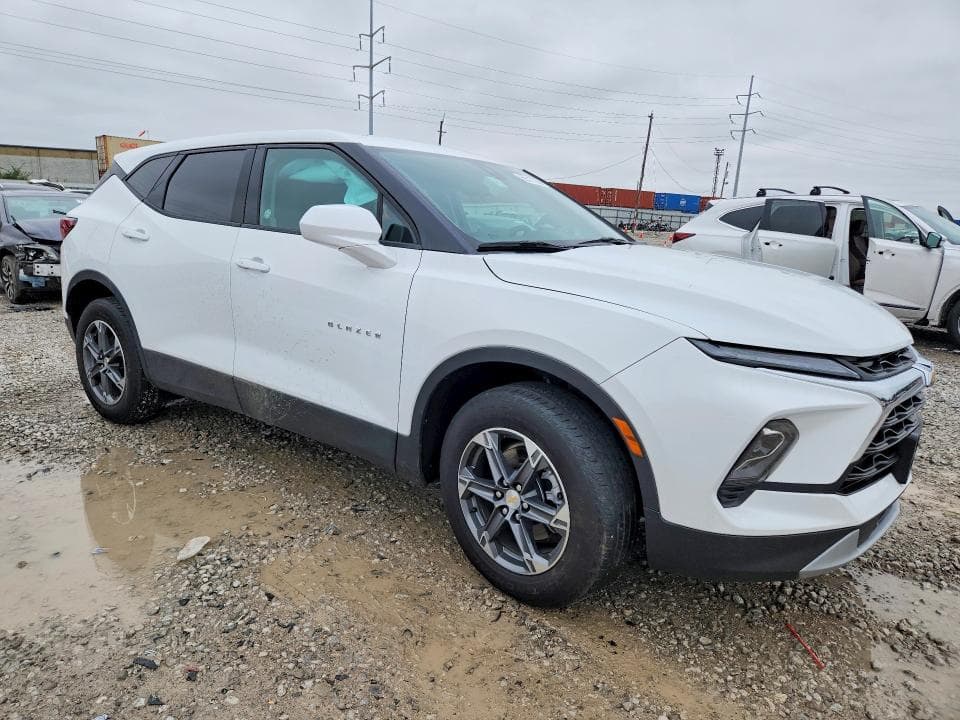 2025 CHEVROLET BLAZER 2LT 4
