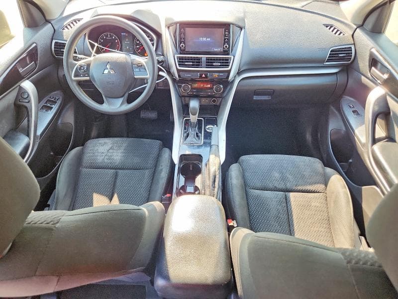 2019 MITSUBISHI ECLIPSE CROSS ES 8