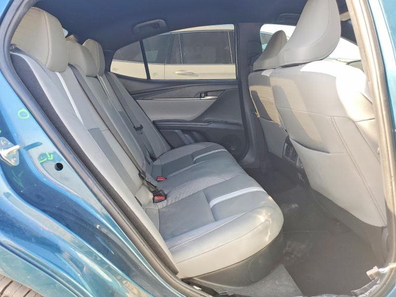 2025 TOYOTA CAMRY SE 10