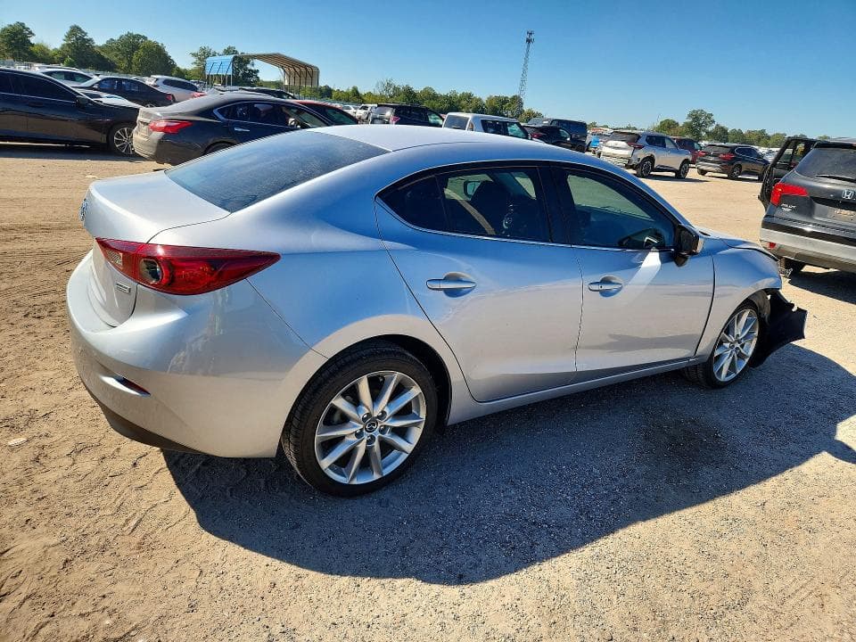 2017 MAZDA 3 TOURING 3