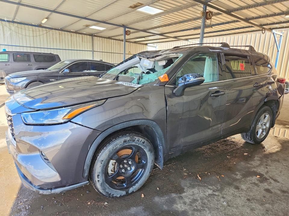 2022 TOYOTA HIGHLANDER HYBRID LE - 1