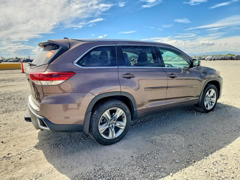 2017 TOYOTA HIGHLANDER LIMITED 3