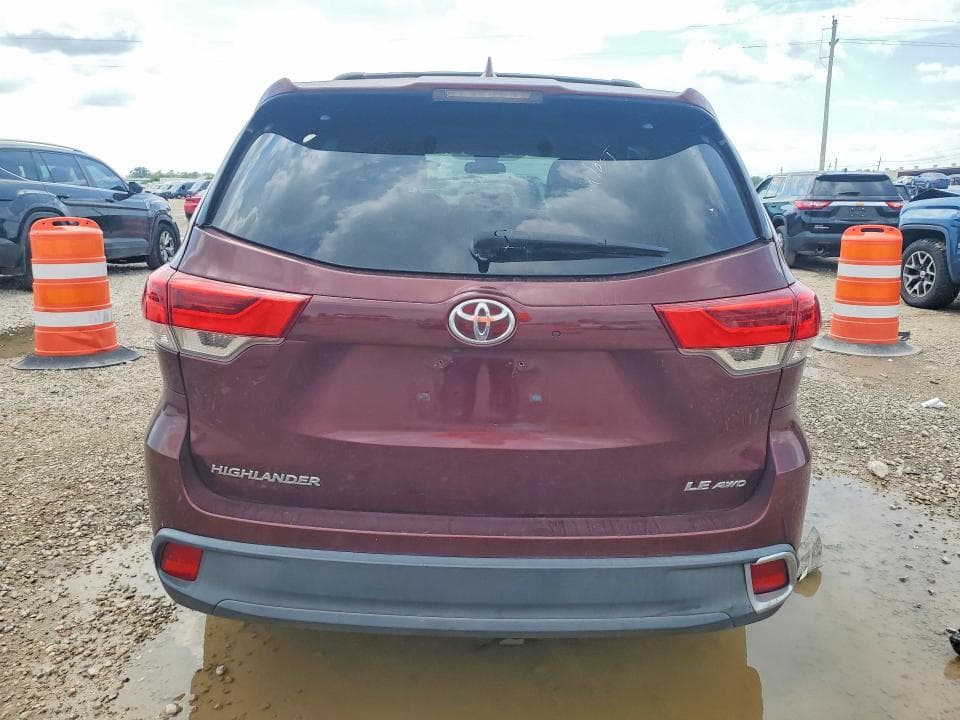 2017 TOYOTA HIGHLANDER LE PLUS 6