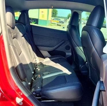 2025 TESLA MODEL Y 10