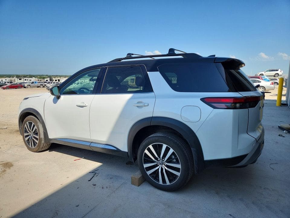 2025 NISSAN PATHFINDER PLATINUM 2