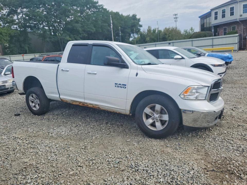 2017 RAM 1500 SLT 4