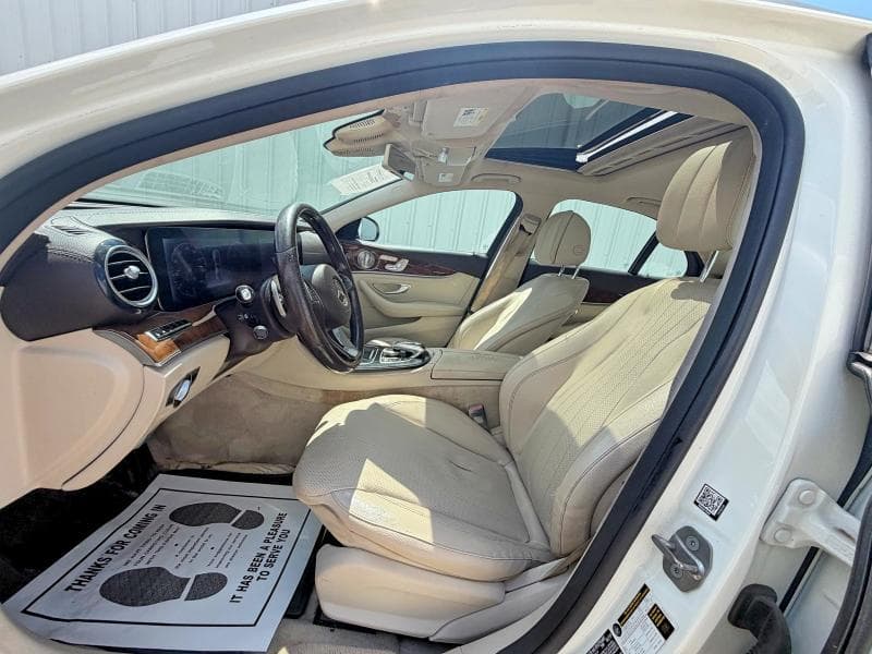 2017 MERCEDES-BENZ E 300 4MATIC 5
