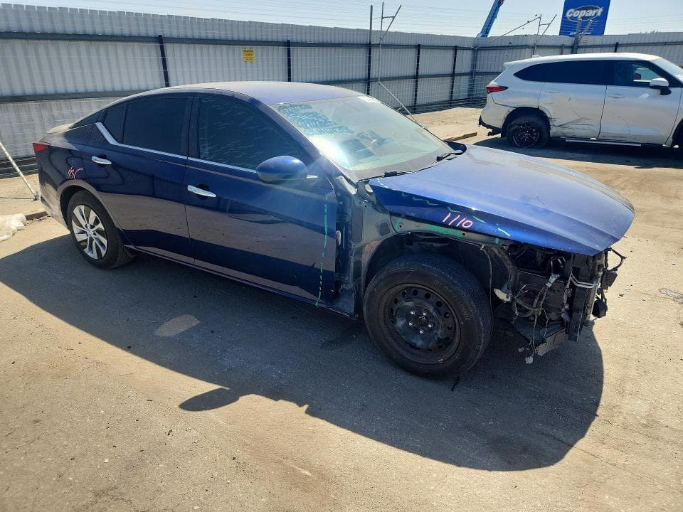 2019 NISSAN ALTIMA S 4