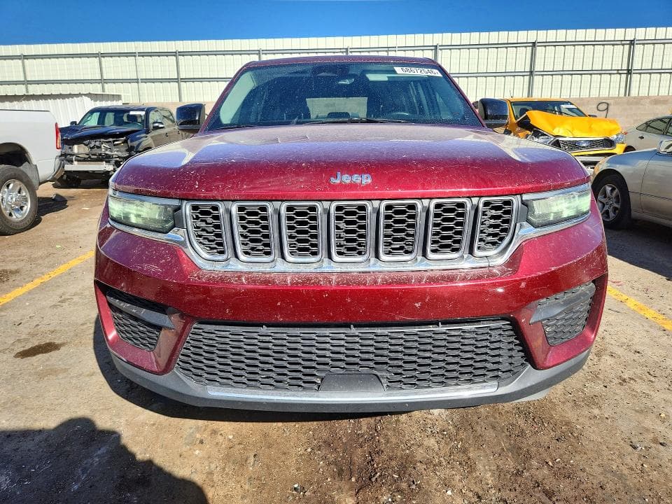 2023 JEEP GRAND CHEROKEE LAREDO 5