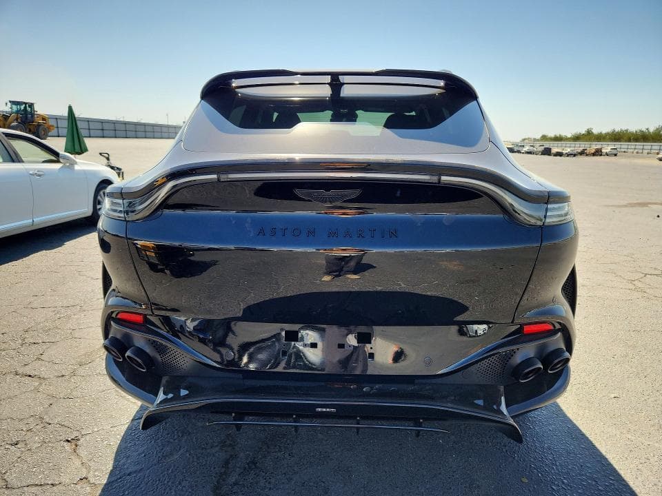 2025 ASTON MARTIN DBX 707 6