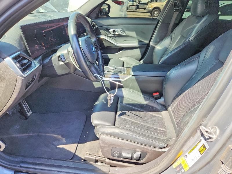 2023 BMW 330E 7