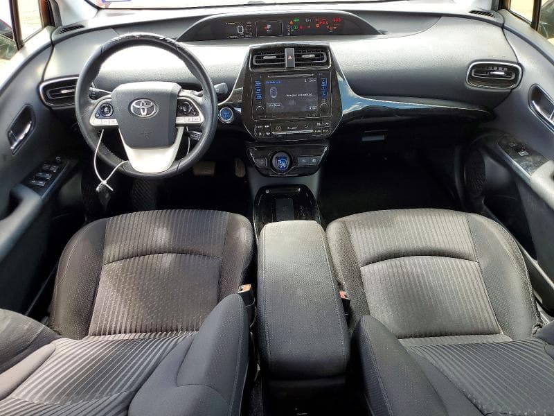 2018 TOYOTA PRIUS THREE 8