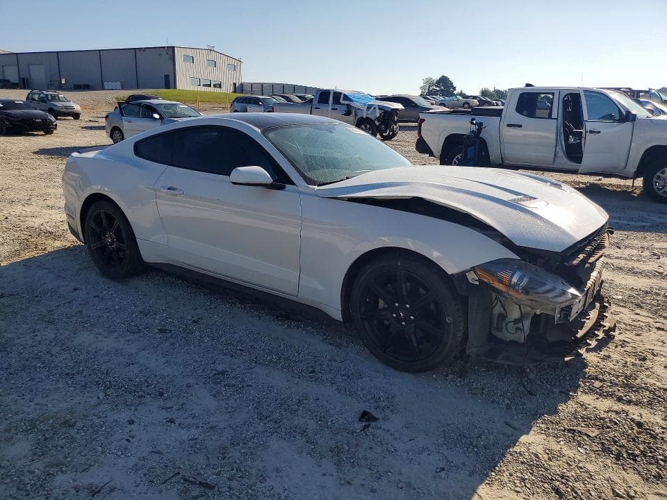 2018 FORD MUSTANG 4