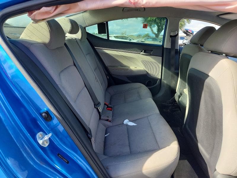 2018 HYUNDAI ELANTRA SE 10