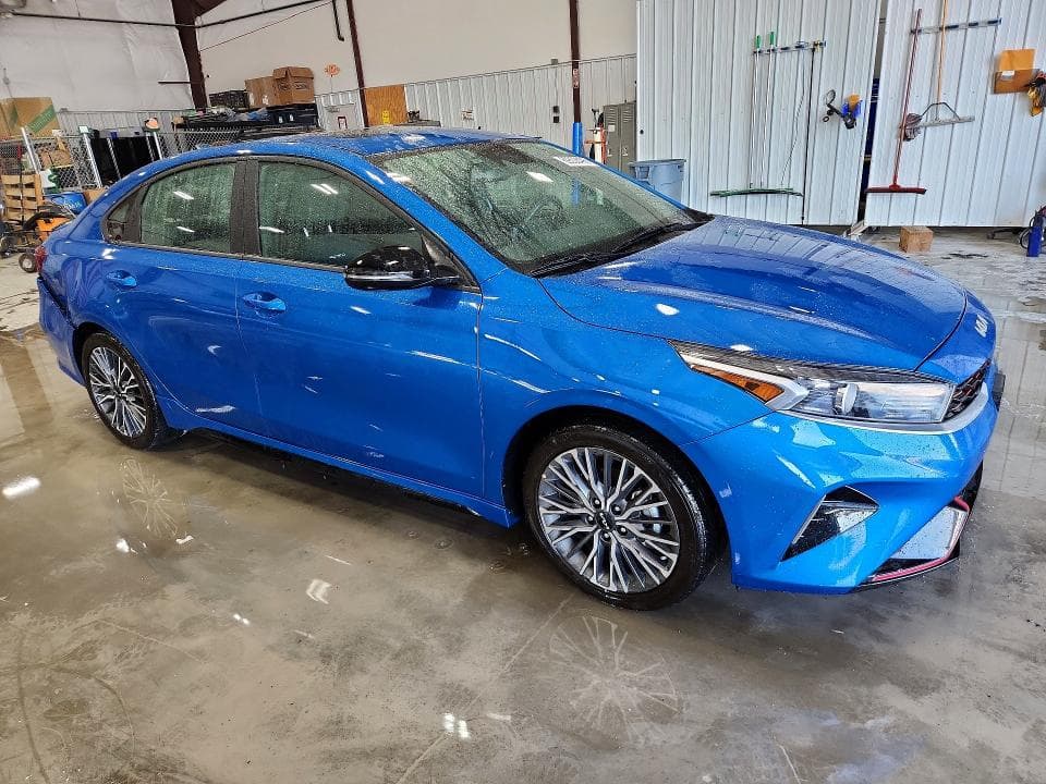 2023 KIA FORTE GT LINE 4