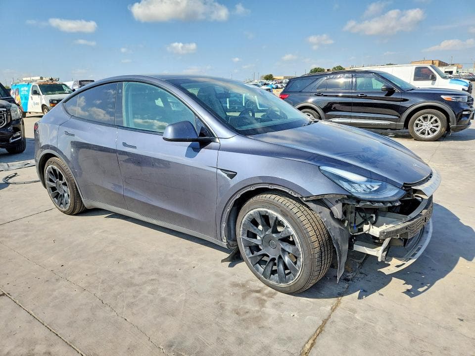 2021 TESLA MODEL Y 4