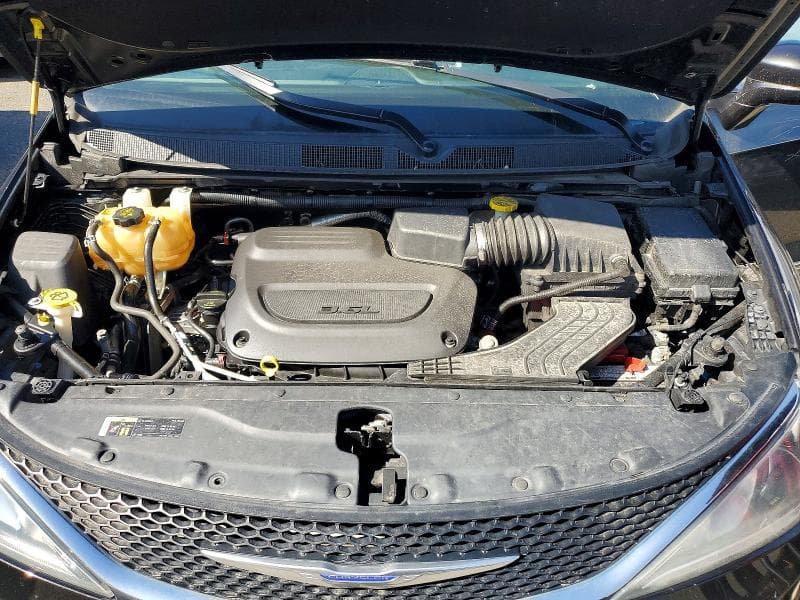 2020 CHRYSLER PACIFICA TOURING L 12