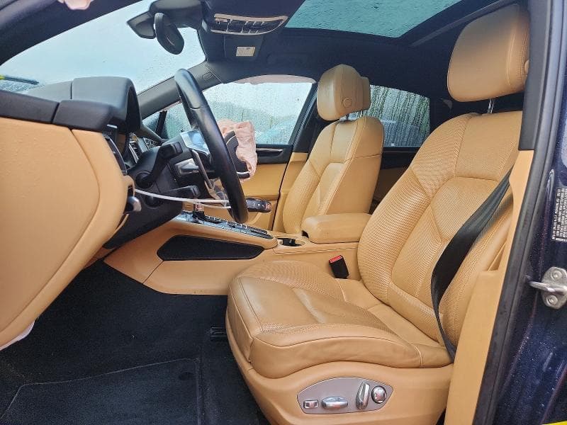 2018 PORSCHE MACAN 7