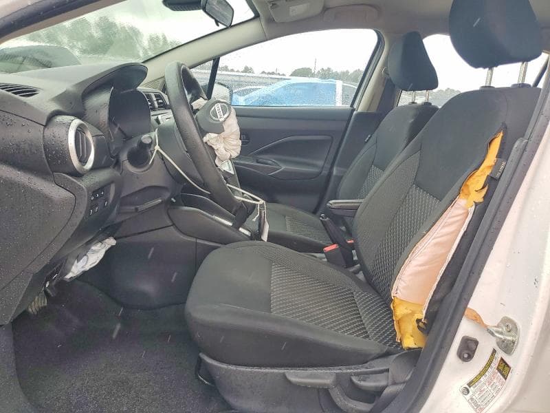 2020 NISSAN VERSA S 7