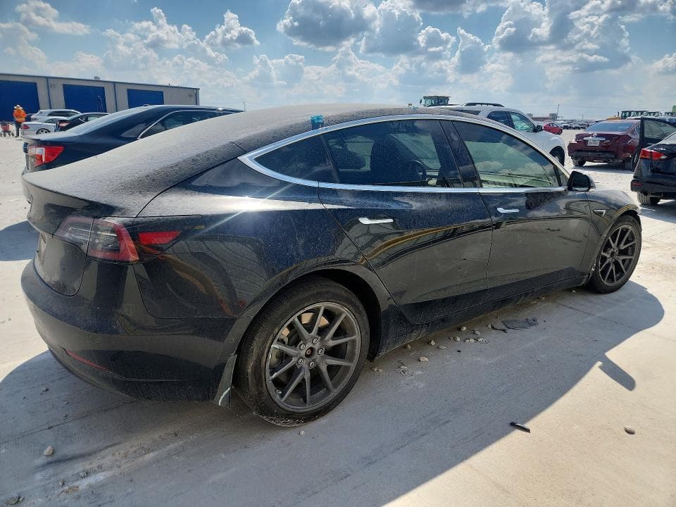 2018 TESLA MODEL 3 3