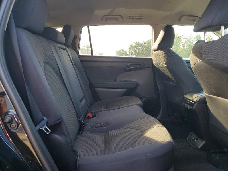 2021 TOYOTA HIGHLANDER HYBRID LE 11