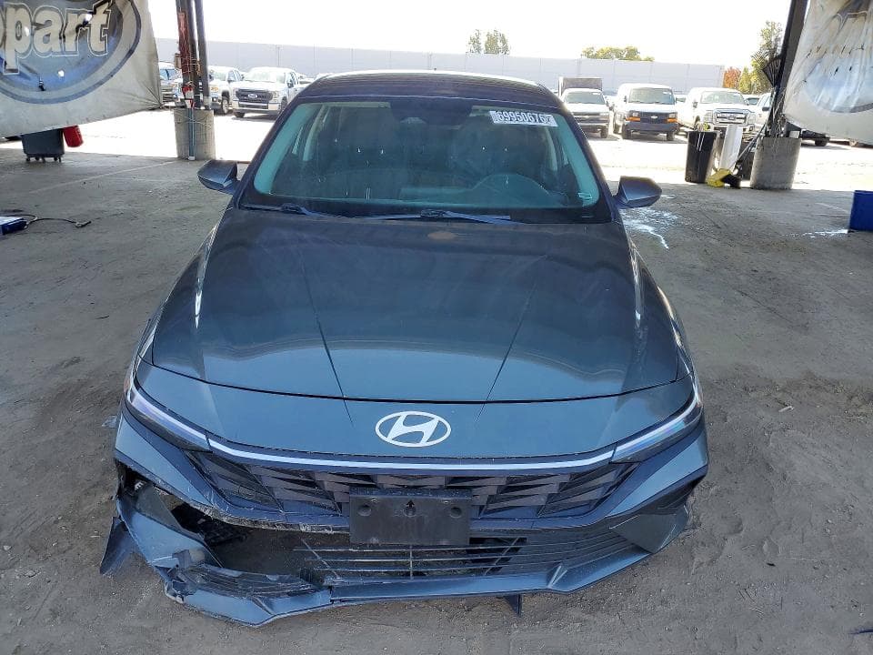 2024 HYUNDAI ELANTRA SEL 5