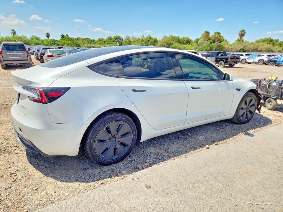 2024 TESLA MODEL 3 3