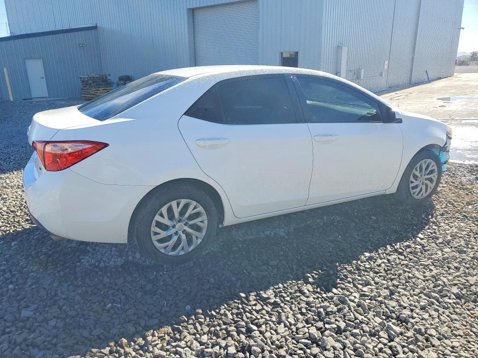 2017 TOYOTA COROLLA LE 3